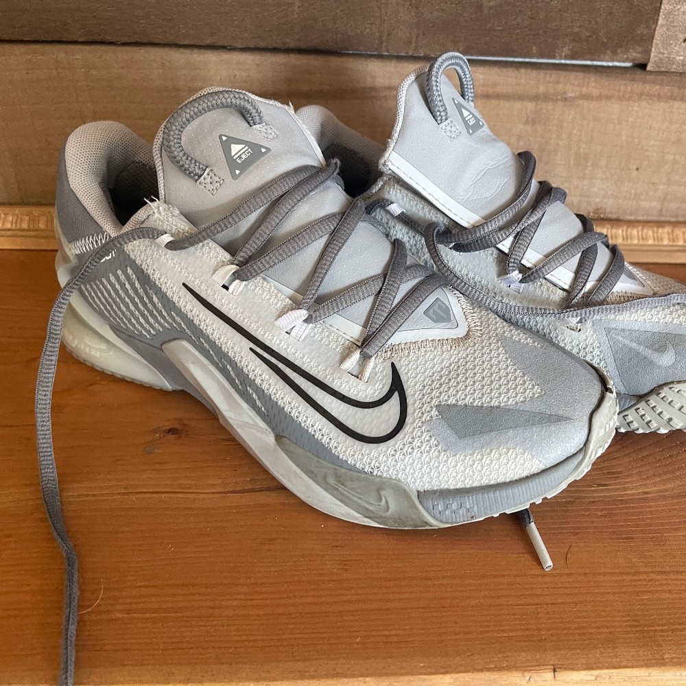 Nike Trout turf shoes Big Boy size 6.5Y